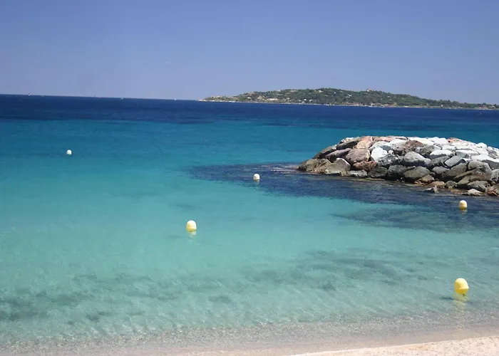 Sm010-a12 Maxime Appt 2 Pieces 4 Couchages Avec Piscine Et Stationnement